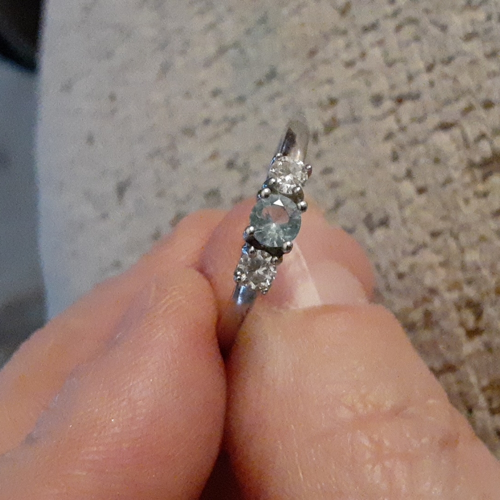 COPY - 3 Stone ring